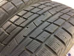 Yokohama Ice Guard IG30. Зимние, 2012 год, износ: 5%, 2 шт