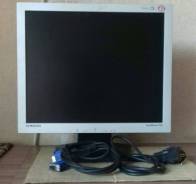 Samsung. 17" (43 см), технология LCD (ЖК)
