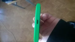 Nokia Lumia 735. �/�