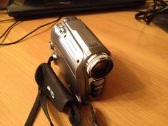 JVC GR-D770. 6 - 6.9 Мп, с объективом
