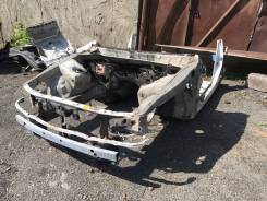 Передняя часть автомобиля. Toyota Chaser, JZX100