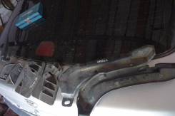 Порог пластиковый. Toyota Avensis, AZT250