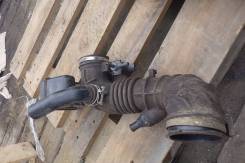 Патрубок воздухозаборника. Toyota Wish, ANE11 Toyota Avensis, AZT251 Двигатели: 1AZFE, 2AZFSE
