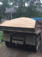 Опилки, щепа.