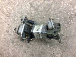 Ограничитель двери. Subaru Forester, SF5, SF9, SG5, SG9, SG9L Subaru Legacy, BE5, BE9, BEE, BES, BH5, BH9, BHC, BHE Subaru Impreza, GD2, GD3, GD9, GDA...