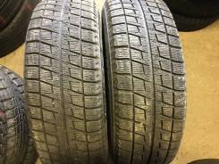Bridgestone Blizzak Revo2. Зимние, без шипов, 2008 год, износ: 10%, 2 шт