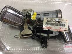 Замок. Toyota Land Cruiser, FZJ71, HDJ101, FZJ73, HDJ101K, HZJ80, FZJ100, HDJ79, FZJ80J, HDJ81, FZJ76, FZJ78, FJ80, FZJ74, FZJ80, FZJ70, HDJ100L, HDJ7...