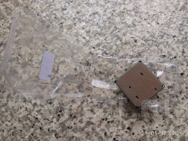AMD Phenom II X4 955 ����