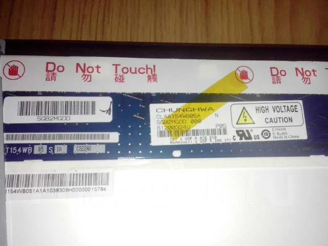 Samsung R70. 15.6", 2,2����, ��� 2048 ��, ���� 320���, WiFi: 1, Bluetooth: 1, ����������� �� 1��. ����