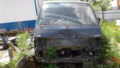 Toyota Hiace. LH107