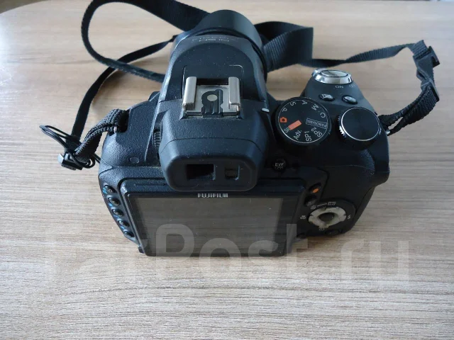 Fujifilm FinePix HS10. 10 - 14.9 ��, ���: 14� � ����� ����
