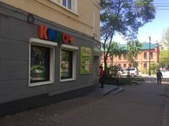 Продам помещение под магазин в центре. Улица Льва Толстого 1, р-н Центральный, 104 кв. м.
