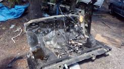 Передняя часть автомобиля. Toyota Harrier