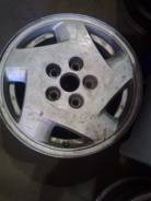 4 Racing. 6.0x15, 5x114.30, ET40, ЦО 60,0 мм.