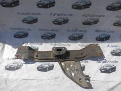 Балка под кпп. Mazda Proceed, UV56R Двигатель G5E