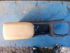 Подлокотник Mitsubishi Galant