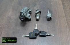 Личинки замка Audi A6