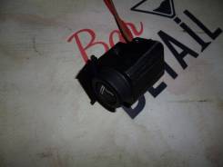 Прикуриватель. BMW: Z3, X1, 1-Series, 2-Series, 3-Series Gran Turismo, 5-Series Gran Turismo, X6, Z8, X3, Z4, X5, X4, 8-Series, 2-Series Active Tourer...