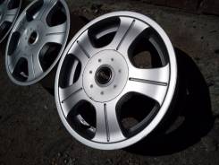 4 Racing. 5.5x14, 5x100.00, 5x114.30, ET43, ЦО 72,0 мм.