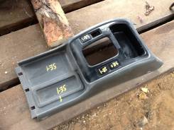 Консоль центральная. Suzuki Escudo, TL52W, TA52W, TD52W