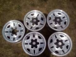 Toyota. 5.0x15, 6x139.70, ET-50, ЦО 63,4 мм.