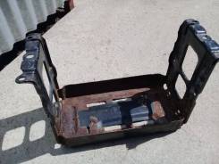 Кронштейн под аккумулятор. Toyota Lite Ace, CR31, CR31G Toyota Town Ace, CR31, CR31G