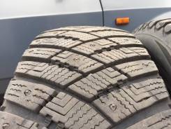 Goodyear UltraGrip Ice Arctic. Зимние, шипованные, 2015 год, износ: 5%, 4 шт