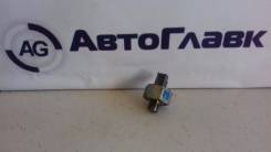 Датчик детонации. Toyota: Corolla, Picnic Verso / Avensis Verso, Ipsum, Noah, RAV4, Mark X Zio, Vista Ardeo, Aurion, Matrix, Avensis Verso, Alphard Hy...