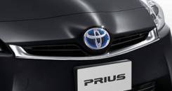 Молдинг решетки радиатора. Toyota Prius, ZVW30 Двигатель 2ZRFXE. Под заказ