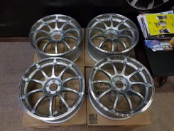 Advan F15. 8.0x18", 5x100, ET47, �� 63,0���. ����