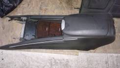 Подлокотник. Mercedes-Benz M-Class Mercedes-Benz ML-Class