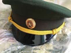 Фуражки.