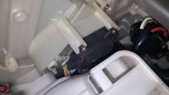Сервопривод заслонок печки. Toyota Kluger V, MCU20, ACU20, ACU25, MCU25 Toyota Kluger, MCU28 Toyota Harrier, MCU35, MCU36, ACU30, ACU35, MCU31, MCU30...