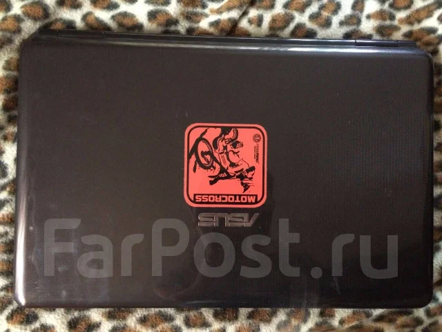 Asus K70ID. 17.3", 2 300����, ��� 4 ��, ���� 250���, WiFi: 1, Bluetooth: 1, ����������� �� 40��. ����