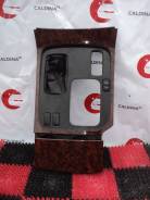 Консоль центральная. Toyota Land Cruiser, UZJ100W, HDJ100, UZJ100, UZJ100L Двигатели: 2UZFE, 1HDFTE