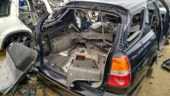 Задняя часть Автомобиля NISSAN RNESSA