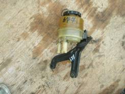 Бачок гидроусилителя руля. Toyota Cresta, JZX100 Toyota Mark II, JZX100 Toyota Chaser, JZX100 Двигатель 1JZGTE