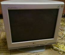 LG. 16" (41 см), технология CRT (ЭЛТ)