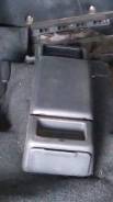 Консоль центральная. Toyota Lite Ace, CR30G, CR31, CR31G, YR30G, CR30, YR30, YR36, YR36G Toyota Town Ace, YR30G, CR30, CR31, YR36G, YR36, CR31G, YR30...