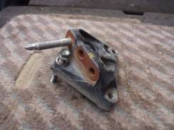 Кронштейн опоры двигателя. Toyota: Corolla, Yaris, Corolla Rumion, Allion, Auris, Corolla Fielder, Corolla Axio, ist, Premio, Matrix, Scion Двигатель...