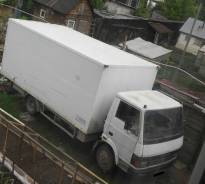 Tata. ТАТА 613. 2005, 5 700 куб. см., 3 000 кг.