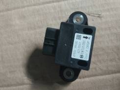 Датчик ускорения. Nissan Teana, PJ31, J31 Двигатели: VQ35DE, VQ23DE