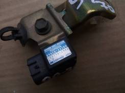 Датчик вакуумного усилителя тормозов. Toyota Cresta, JZX91, JZX90, JZX93, GX90 Toyota Crown, GS151, JZS153, JZS151 Toyota Mark II, GX90, JZX90, JZX91...
