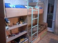 Кровати двухъярусные.
