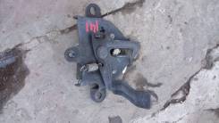 Замок капота. Toyota Corolla Axio, NZE141, NZE144, ZRE142, ZRE144 Toyota Corolla Fielder, NZE141, NZE141G, NZE144, NZE144G, ZRE142, ZRE142G, ZRE144, Z...
