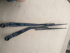 Держатель щетки стеклоочистителя. Toyota Cresta, JZX91, JZX90, JZX93, GX90, SX90, LX90 Toyota Mark II, JZX91E, JZX90E, GX90, JZX90, LX90, JZX91, JZX93...