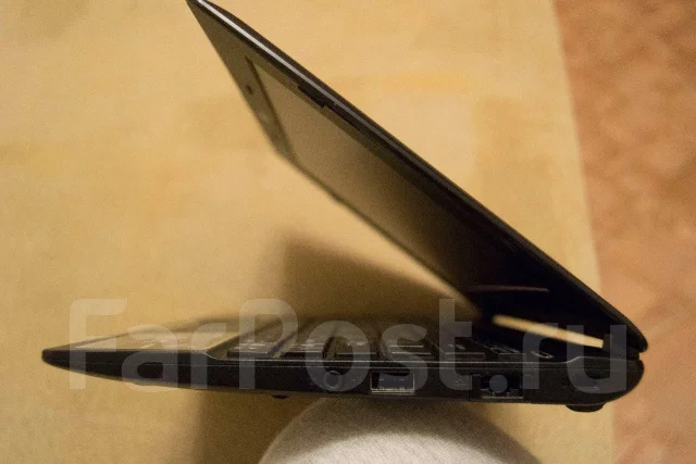 Asus Eee PC X101CH. 10.1", 1,6����, ��� 1024 ��, ���� 320���, WiFi: 1, Bluetooth: 1, ����������� �� 5��. ����