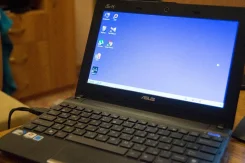 Asus Eee PC X101CH. 10.1", 1,6����, ��� 1024 ��, ���� 320���, WiFi, Bluetooth, ����������� �� 5��. ����
