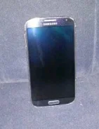 Samsung Galaxy S4. �/�