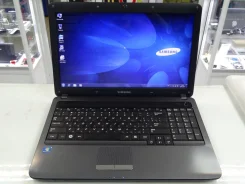 Samsung R525. 15.6", 2,2����, ��� 4 ��, ���� 500���, WiFi: 1, Bluetooth: 1, ����������� �� 3��. ����